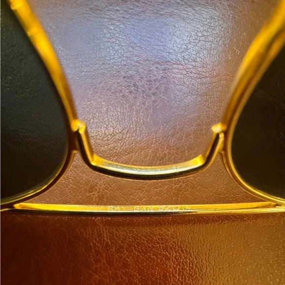 Ray-Ban Gold Aviator Sunglasses RB3026 - Picture 6 of 6